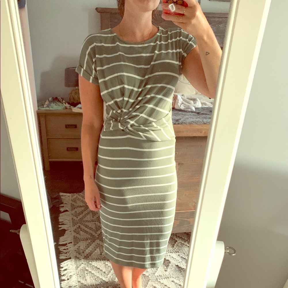 Cozy Midi Dress - Brand new!